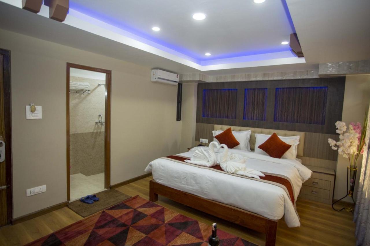 Hotel Marinha Kathmandu Exteriör bild