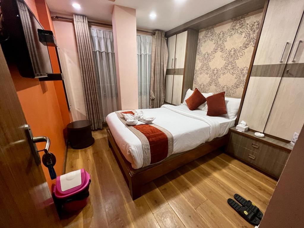 Hotel Marinha Kathmandu Exteriör bild
